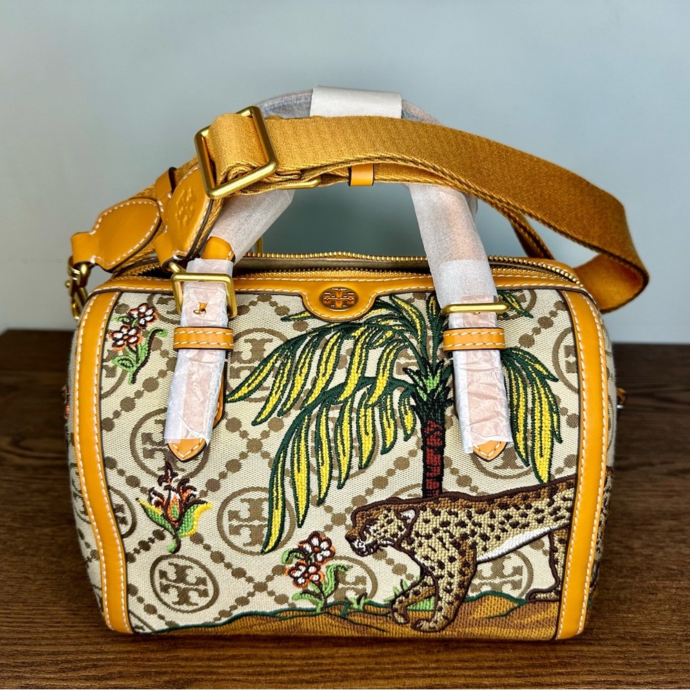 S⭕️LD‼️New Tory Burch T Monogram Jacquard Embroidered Duffle in Hazel - Picture 3 of 9